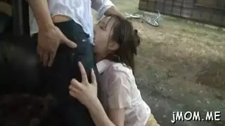 ناضجة ويونغ مكهرب