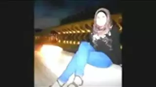 نسوان اثنين مصريات