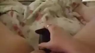 الولد الذي ياتى من السفر و ينيك امه