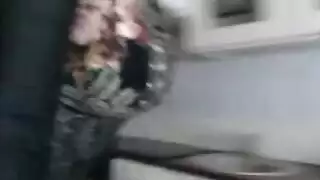 كلبة لا تشبع تحب مص القضيب والضربات الشرجية