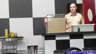 نشر الكس واللعب بتفاصيل صريحة