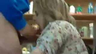 مقطع كرتون جنسي: خيال سحاقي بلعق المهبل