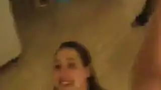 مص سحاقي: قصص صريحة عن حميمية بنات على بنات