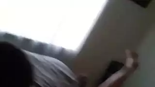 الاعتناء بصديقي ينتهي بقذفه في فمي
