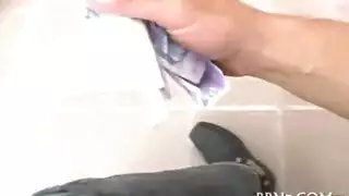حركة قذف في الحلق مع مشاهد