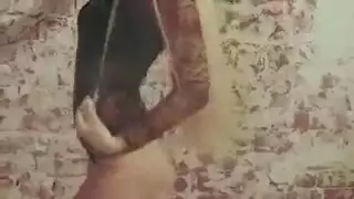سكس نزول من المهبل ماء