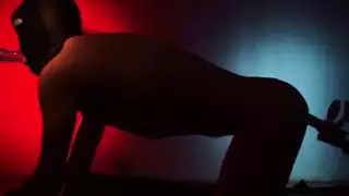 يدرب أخته