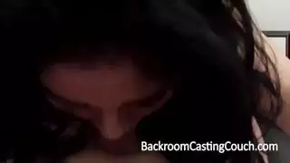 ناضجة الهواة نائب الرئيس غرغرة كبير الثدي