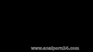 زب اسود تخين رومنسي يدخل ببطؤ