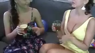 مقاطع سكس لساره اللي بيلبس اسود