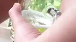 تبول وتبرز امراة