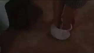 ينيك الخادمة في الحمام مترجم