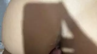 الاستمتاع بحمار الزوجة ذات الشعر البني