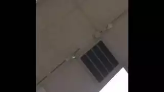 الكلبة الشقراء المغرية في القميص الأزرق هي الحصول على قبضة بوسها النحيف في غرفة فندق لطيفة الكلبة الشقراء المغرية في القميص الأزرق هي الحصول على قبضة بوسها النحيف في غرفة فندق لطيفة
