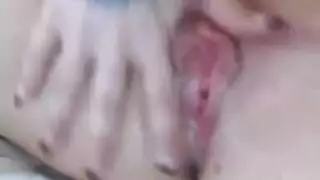 كتاكيت موشومة تحيي الكابتشينو كتاكيت موشومة تحيي الكابتشينو